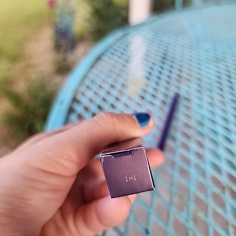 Tarte Emphaseyes Aqua Gel Eyeliner Plum - Picture 7 of 11